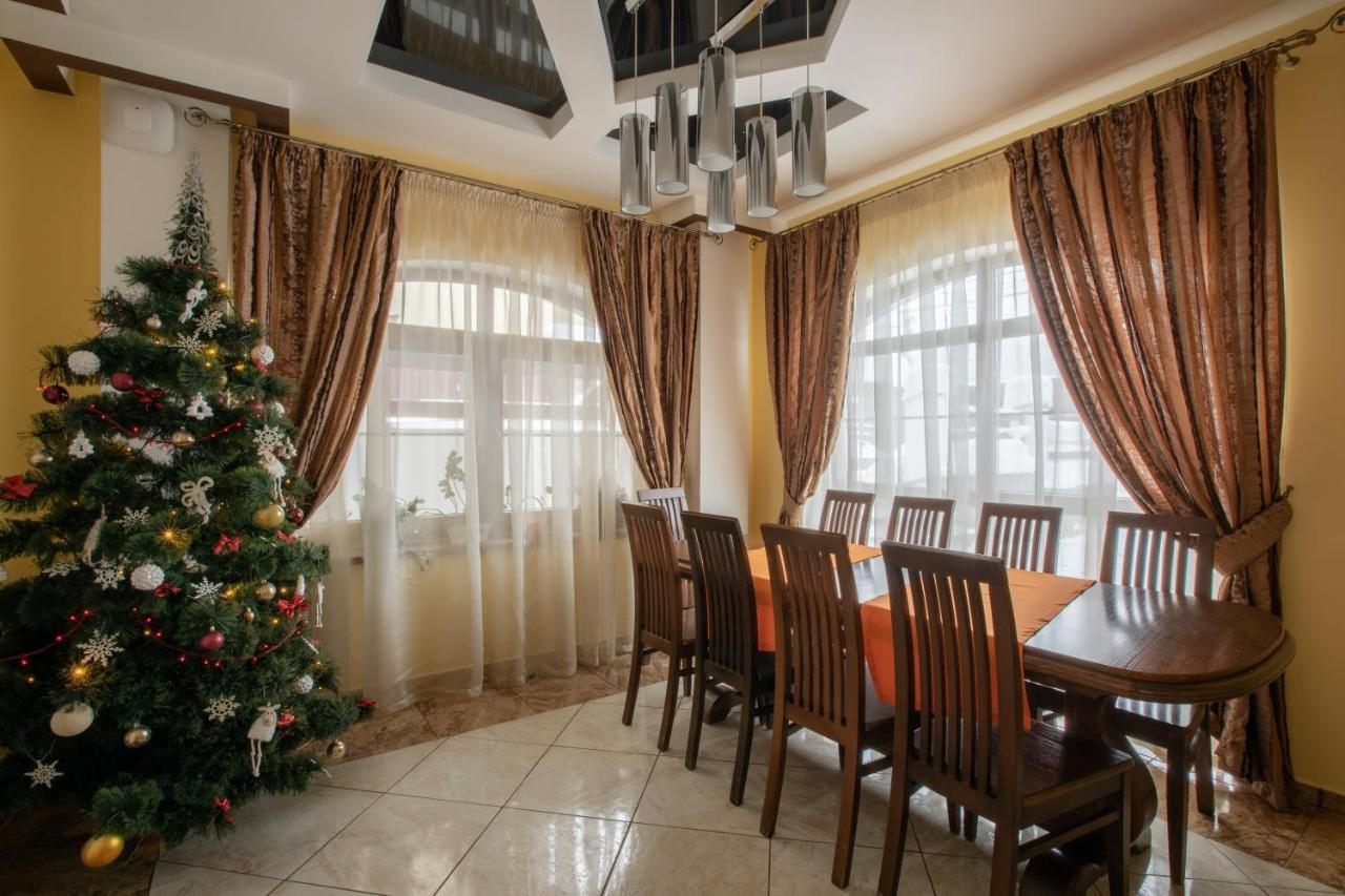 Altair Hotel Bukovel Ngoại thất bức ảnh