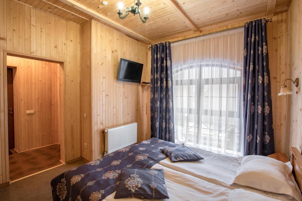 Altair Hotel Bukovel Ngoại thất bức ảnh